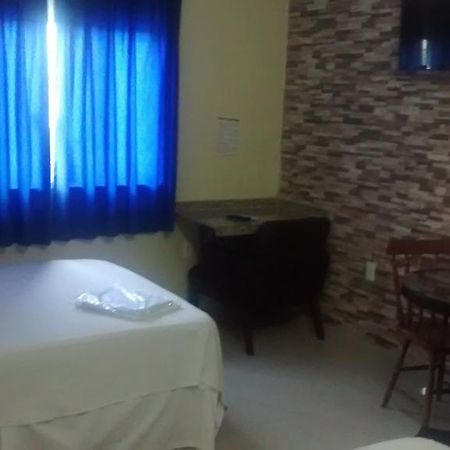 Hotel Dois Candangos นูเคลโอบันเดรานชิ ห้อง รูปภาพ