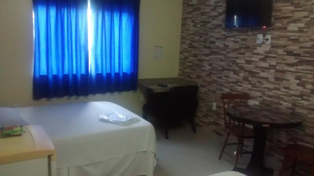 Hotel Dois Candangos นูเคลโอบันเดรานชิ ห้อง รูปภาพ